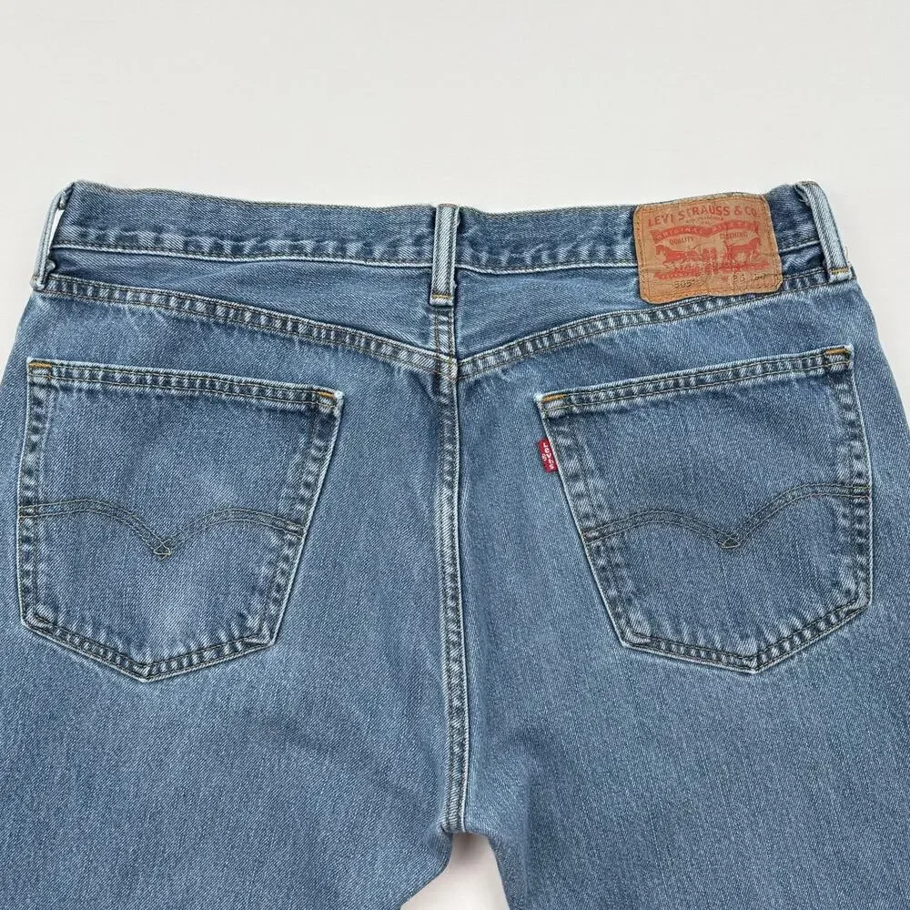 Levi's 505 Straight Leg Jeans 36 x 30 Medium Wash Blue Cotton Denim 90s Vibes